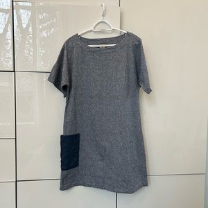 Loose NFC dress in mid weight fabric. Size S